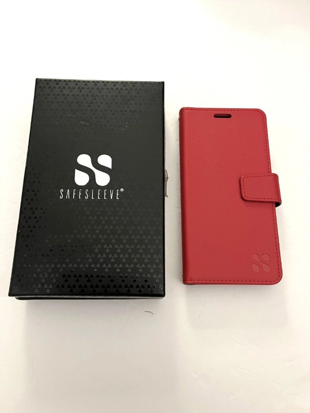 SafeSleeve EMF Blocker Leather Wallet Case iPhone X / Xs Open Box Red